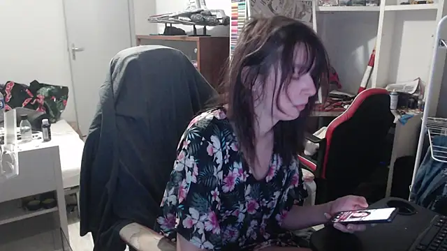 Snapshot of missthon0 chatting on 02-21-26, 02:30 missthon0 online show from 02-21-26, 02:30