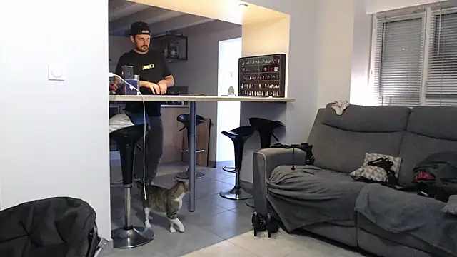 missthon0 online show from 10-18-25, 01:35