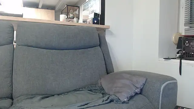 missthon0 online show from 01-12-26, 02:57