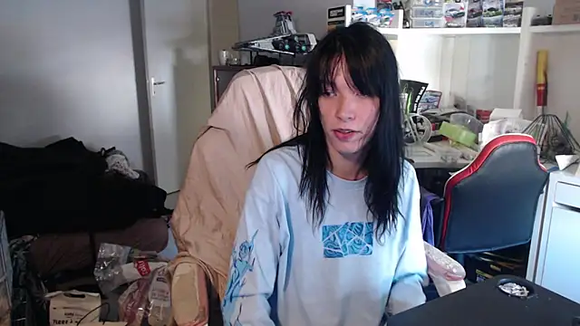 Snapshot of missthon0 chatting on 06-30-26, 02:17 missthon0 online show from 06-30-26, 02:17