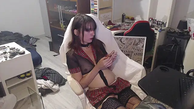 missthon0 online show from 04-19-26, 07:53