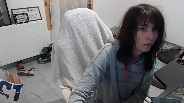 missthon0 online show from 09-21-25, 05:29