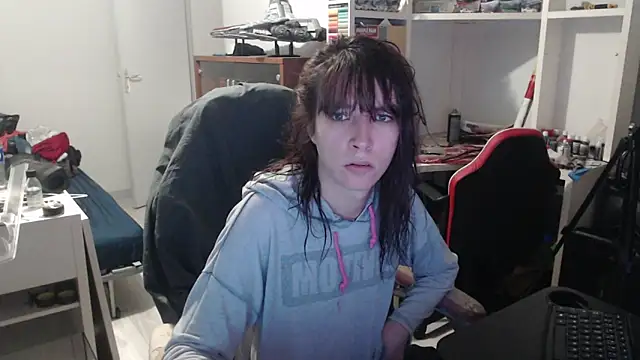 Snapshot of missthon0 chatting on 02-25-26, 12:38 missthon0 online show from 02-25-26, 12:38