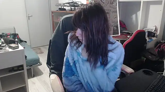 Snapshot of missthon0 chatting on 02-02-26, 10:47 missthon0 online show from 02-02-26, 10:47