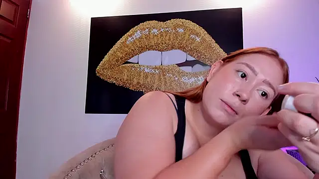 Snapshot of hannamartinn chatting on 10-16-25, 04:59 hannamartinn online show from 10-16-25, 04:59