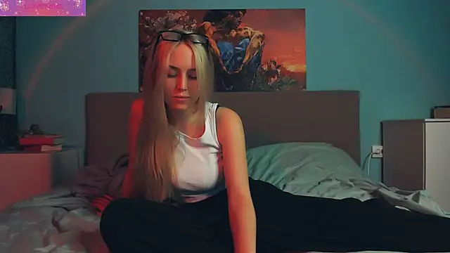 Linda Roxy online show from 01-09-25, 05:00