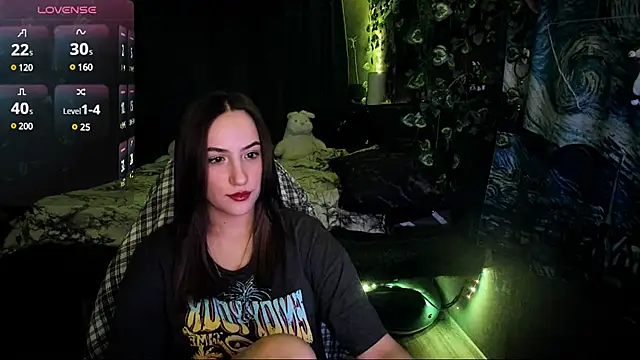 Snapshot of Selbi_Paine chatting on 01-31-25, 10:10 Selbi Paine online show from 01-31-25, 10:10
