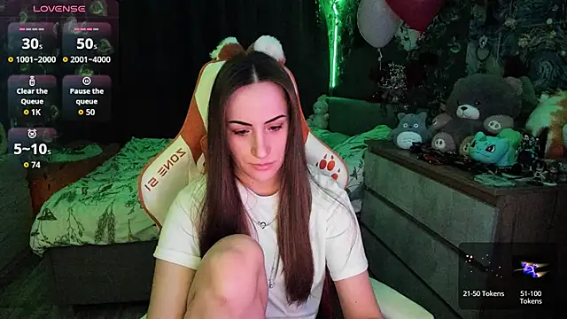 Selbi Paine online show from 02-19-26, 05:32