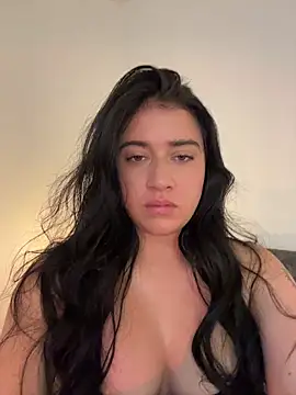 KallyMyller1 online show from 05-12-26, 07:42