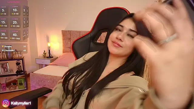 Snapshot of KallyMyller1 chatting on 01-27-25, 10:49 KallyMyller1 online show from 01-27-25, 10:49