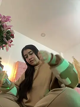 Snapshot of KallyMyller1 chatting on 02-17-25, 03:22 KallyMyller1 online show from 02-17-25, 03:22