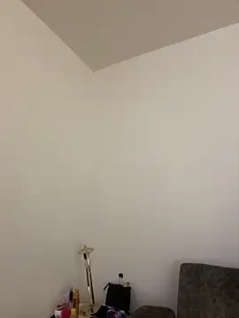 KallyMyller1 online show from 04-05-26, 07:42