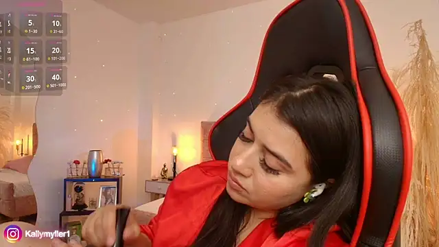 Snapshot of KallyMyller1 chatting on 02-07-25, 10:41 KallyMyller1 online show from 02-07-25, 10:41