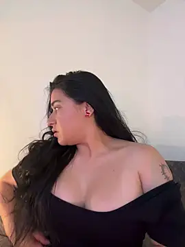 KallyMyller1 online show from 06-02-26, 07:36
