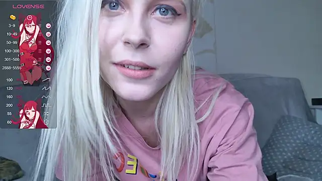 Snapshot of Evelyn_rabbit chatting on 03-07-25, 01:51 Evelyn rabbit online show from 03-07-25, 01:51