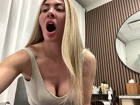 Alyssa rhoades online show from 04-10-26, 11:34