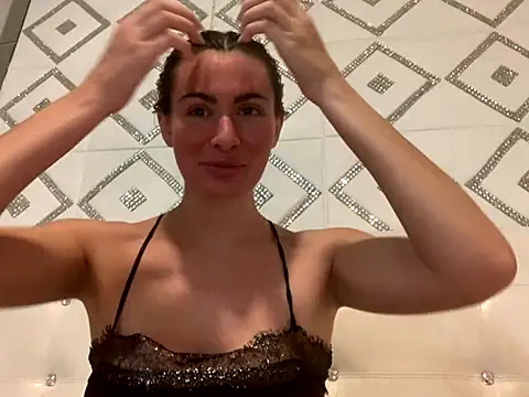 Snapshot of Alyssa_rhoades chatting on 11-09-25, 06:50 Alyssa rhoades online show from 11-09-25, 06:50