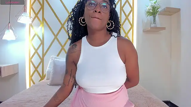 maryevans  online show from 11-08-25, 12:52