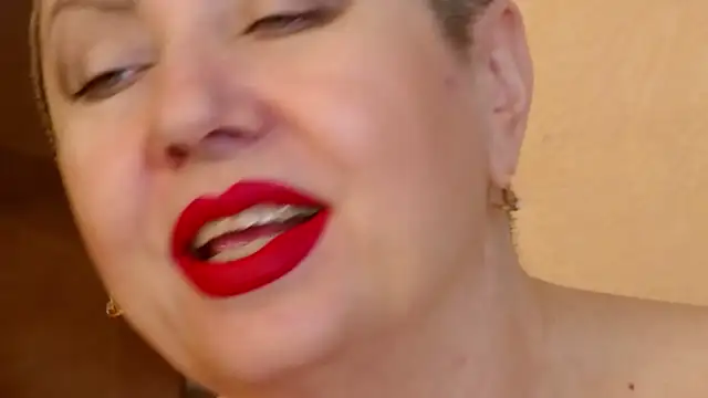 LadyPosh online show from 10-28-25, 10:20