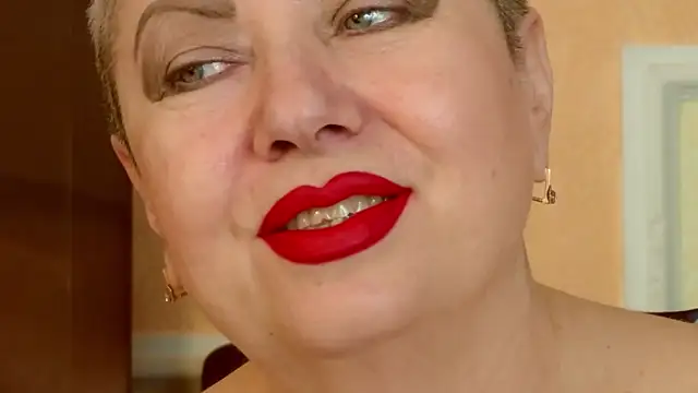 LadyPosh online show from 05-07-26, 08:34