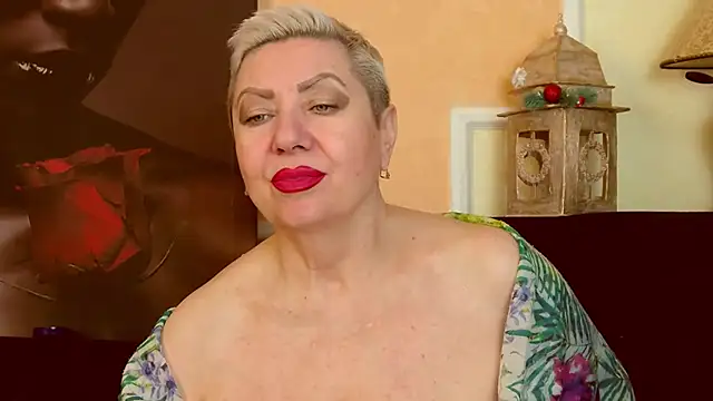 LadyPosh online show from 12-17-25, 11:10