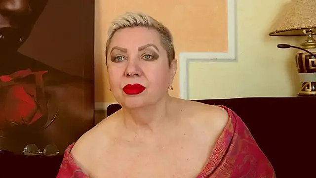 LadyPosh online show from 05-14-26, 07:44