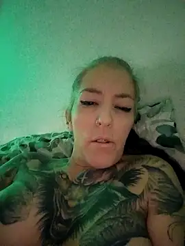 vamporasuccubus19777 online show from 10-18-25, 11:07