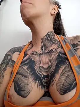 vamporasuccubus19777 online show from 02-09-26, 06:50