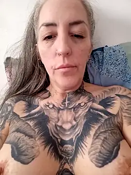 Snapshot of vamporasuccubus19777 chatting on 06-16-26, 02:06 vamporasuccubus19777 online show from 06-16-26, 02:06