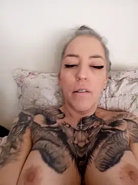 vamporasuccubus19777 online show from 09-21-25, 02:33