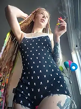 LucidLucy online show from 09-29-25, 02:12