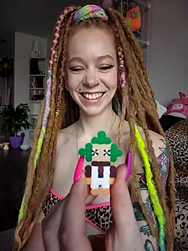 LucidLucy online show from 02-12-26, 03:23