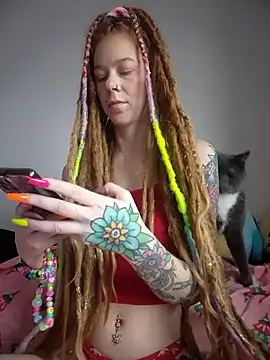 LucidLucy online show from 12-15-25, 02:12