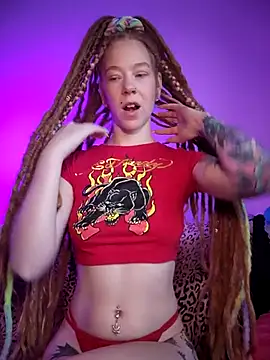 LucidLucy online show from 02-06-26, 01:18