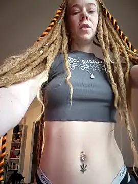 LucidLucy online show from 10-19-25, 08:55