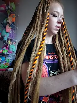 LucidLucy online show from 11-06-25, 01:04