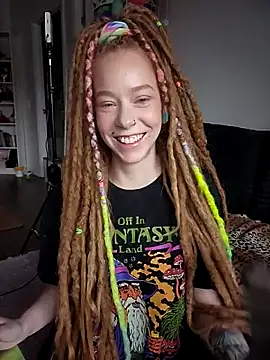 LucidLucy online show from 03-26-26, 03:32