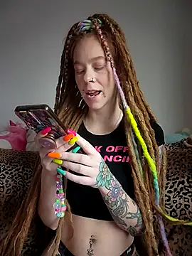 LucidLucy online show from 01-13-26, 02:10