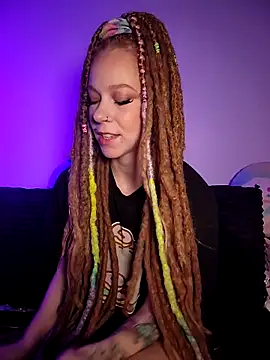 LucidLucy online show from 04-11-26, 03:36