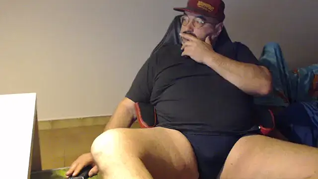 Snapshot of fraboys chatting on 01-14-26, 07:34 fraboys online show from 01-14-26, 07:34