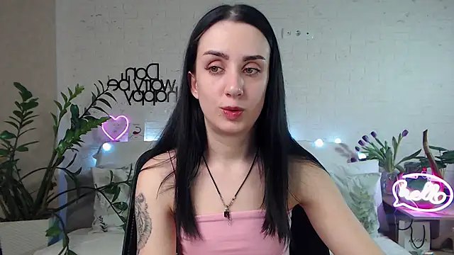 Snapshot of FranceskoJones chatting on 02-13-25, 11:47 FranceskoJones online show from 02-13-25, 11:47