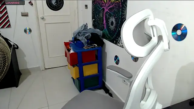 Snapshot of xherry_horny chatting on 10-16-25, 05:27 xherry horny online show from 10-16-25, 05:27