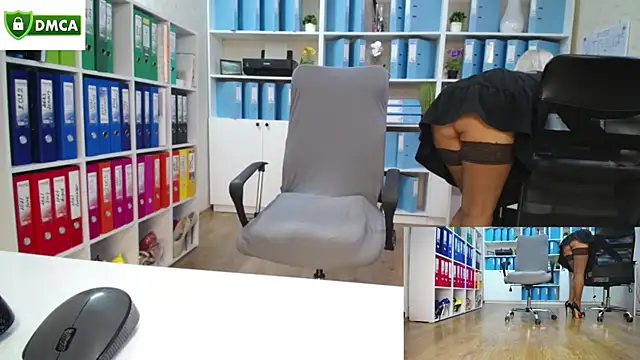 secret-office online show from 10-20-25, 05:20