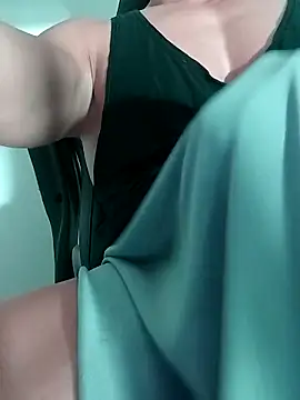 sexy fit guy on cam online show from 10-19-25, 07:00