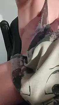 sexy fit guy on cam online show from 01-18-26, 10:35