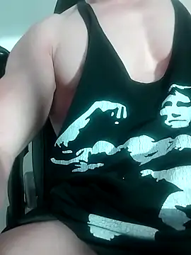 sexy fit guy on cam online show from 09-18-25, 08:56