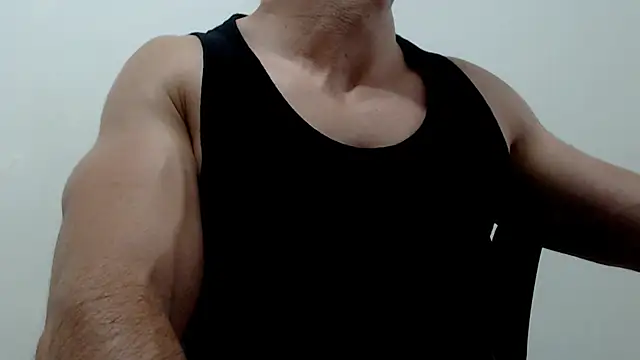 sexy fit guy on cam online show from 09-26-25, 07:32