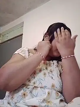 Indianbloom- online show from 11-08-25, 09:24