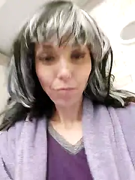 Snapshot of SoleilSustainable chatting on 03-28-26, 10:55 SoleilSustainable online show from 03-28-26, 10:55