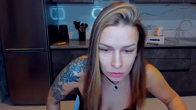 AlexiaDarren online show from 02-07-25, 03:52